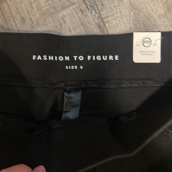 Jegging Black -Fashion to Figure sz 3x NWT and NWOT - Picture 3 of 6
